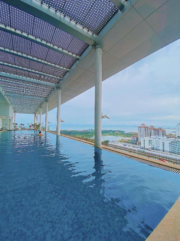 The Straits Suites By Ciconia Malacca Exterior foto