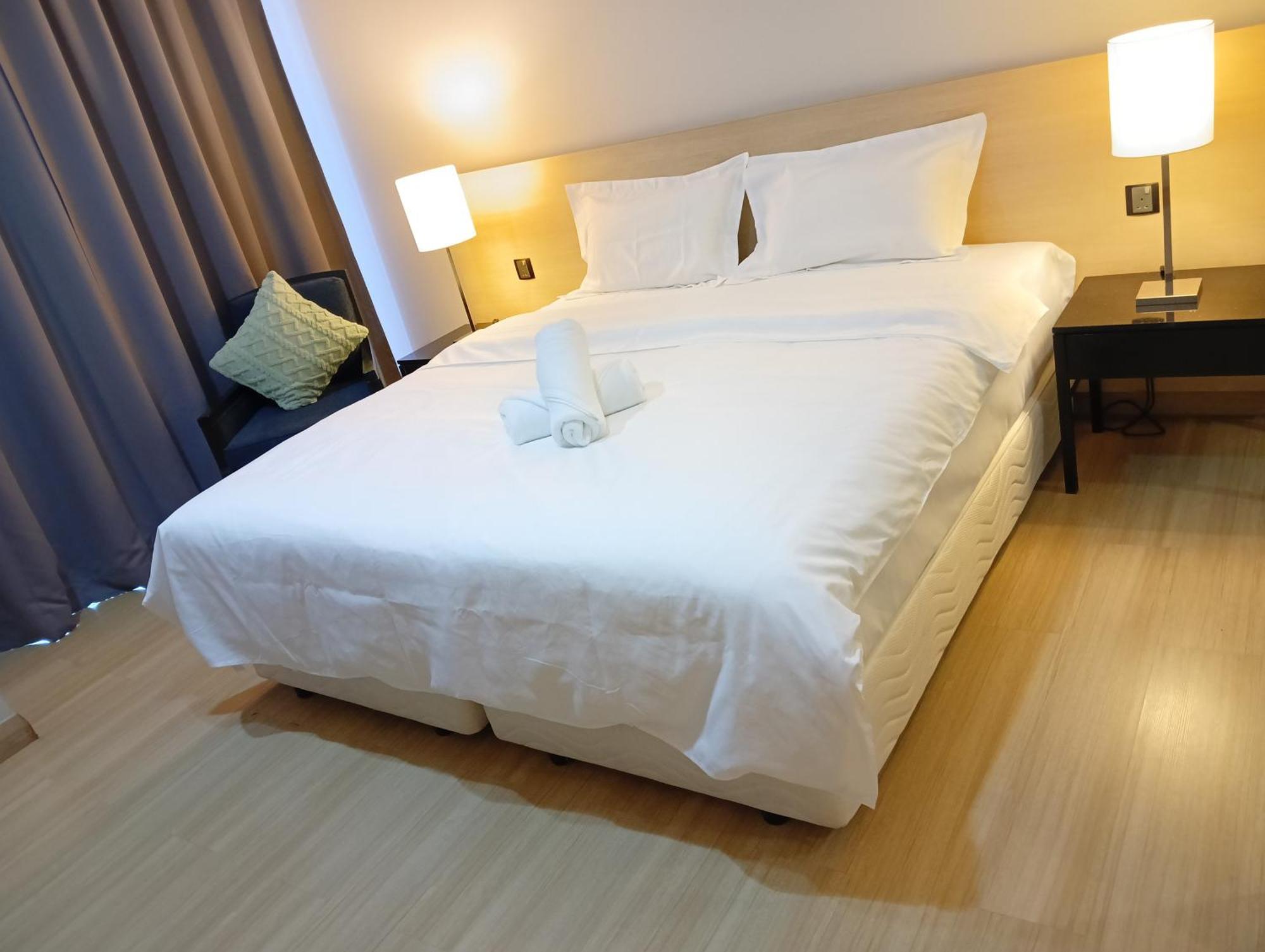 The Straits Suites By Ciconia Malacca Exterior foto